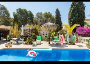 VILLA EVA ASIANA GUESTHOUSE With SHARED POOL